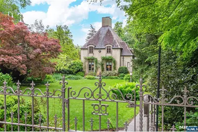 99 S Mountain Avenue, Montclair, NJ 07042 - Photo 1