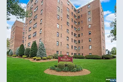 208 Anderson Street S3H #S3H, Hackensack, NJ 07601 - Photo 1