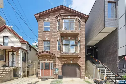 132 South Street 3 #3, Jersey City, NJ 07307 - Photo 1