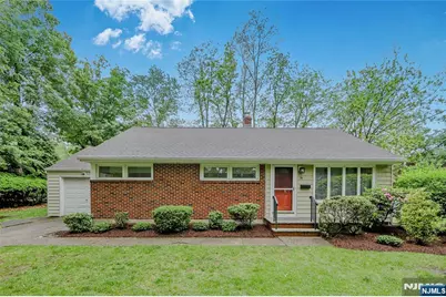 38 Pitcairn Avenue, Ho Ho Kus, NJ 07423 - Photo 1