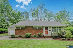 38 Pitcairn Ave, Ho Ho Kus, NJ 07423 - Photo 1