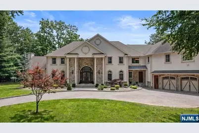 745 Colonial Road, Franklin Lakes, NJ 07417 - Photo 1