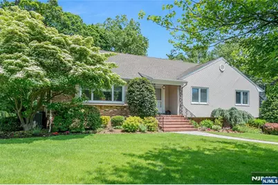 39 Wellesley Road, Glen Rock, NJ 07452 - Photo 1