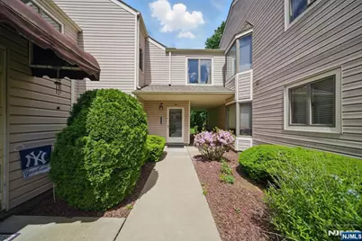 136 Changebridge D4 #D4, Montville Township, NJ 07045 - Photo 1