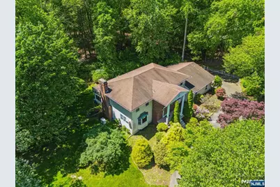 22 Christopher Place, Saddle River, NJ 07458 - Photo 1