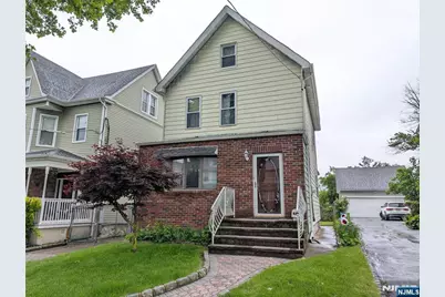 46 Oakwood Avenue, Kearny, NJ 07032 - Photo 1