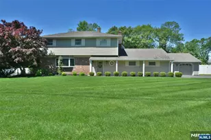 789 Charnwood Dr, Wyckoff Township, NJ 07481 - Photo 1