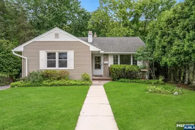 14 Mohawk Avenue, Oakland, NJ 07436 - Photo 1