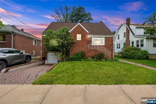 1009 Inwood Terrace, Fort Lee, NJ 07024 - Photo 1