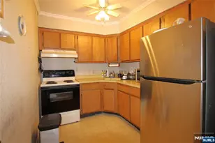 729 10th Street 3D, Secaucus, NJ 07094 - Photo 1