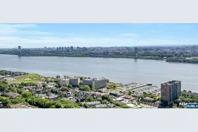 200 Winston 2912 #2912, Cliffside Park, NJ 07010 - Photo 1