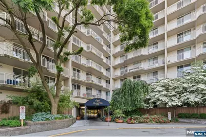 1055 River Road 301 #301, Edgewater, NJ 07020 - Photo 1