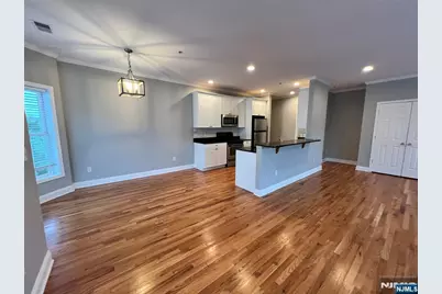 107 Hawthorne Avenue D #D, Park Ridge, NJ 07656 - Photo 1