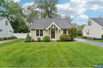 16 Richard Drive, Waldwick, NJ 07463 - Photo 1