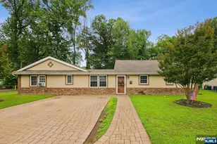 160 Howard Ave, Rochelle Park Township, NJ 07662 - Photo 1