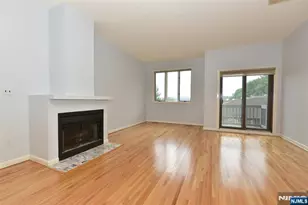 8 Massa Ln, Edgewater, NJ 07020 - Photo 1