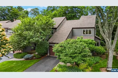 11 Indian Field Court, Mahwah, NJ 07430 - Photo 1