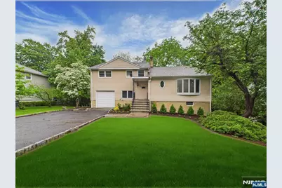 995 Andover Terrace, Ridgewood, NJ 07450 - Photo 1