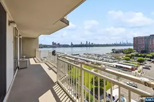 1055 River Road 1014, Edgewater, NJ 07020 - Photo 1