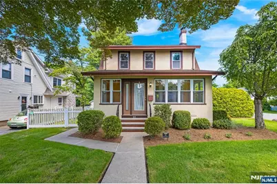 91 Park Avenue, Midland Park, NJ 07432 - Photo 1