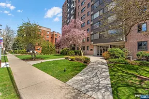 90 Prospect Ave 9E, Hackensack, NJ 07601 - Photo 1