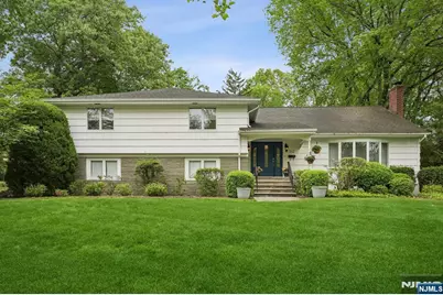 13 Stonewall Drive, Livingston, NJ 07039 - Photo 1