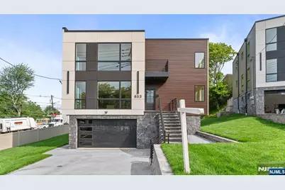 853 Pleasantview Terrace, Ridgefield, NJ 07657 - Photo 1