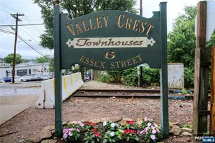 6 Essex F-32, Belleville, NJ 07109 - Photo 1