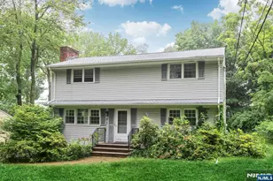 27 Alpine Dr, Alpine, NJ 07620 - Photo 1