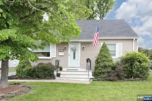 1218 Lincoln Ave, Pompton Lakes, NJ 07442 - Photo 1