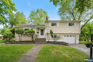 62 Asmus Rd, Closter, NJ 07624 - Photo 1