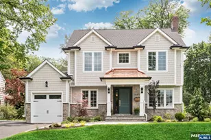 642 Sherwood Rd, Ho Ho Kus, NJ 07423 - Photo 1