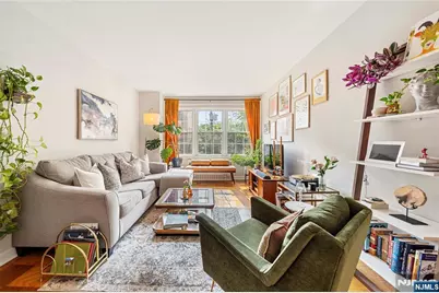 5 Roosevelt Place M2 #M2, Montclair, NJ 07042 - Photo 1