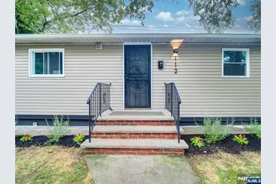 112-122 Halsted, Newark, NJ 07106 - Photo 1