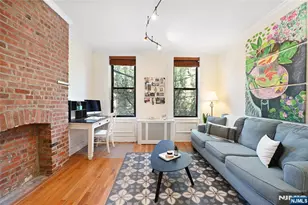 204 Washington Street 2B, Jersey City, NJ 07302 - Photo 1