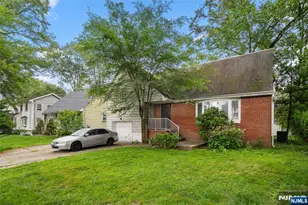 216 Stuyvesant Rd, Teaneck Township, NJ 07666 - Photo 1