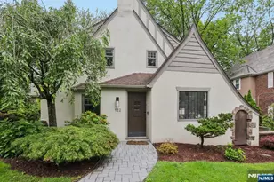 122 Howard Terrace, Leonia, NJ 07605 - Photo 1