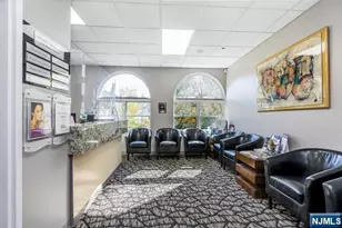 504 Hamburg Turnpike 204B, Wayne, NJ 07470 - Photo 1