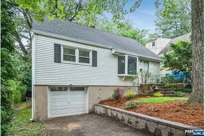 97 Palisade Avenue, Leonia, NJ 07605 - Photo 1