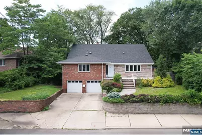 1309 Abbott Boulevard, Fort Lee, NJ 07024 - Photo 1