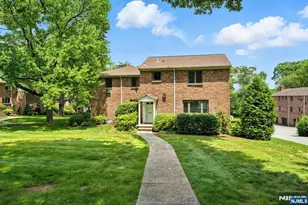 29 Troy Dr 4, Springfield, NJ 07081 - Photo 1