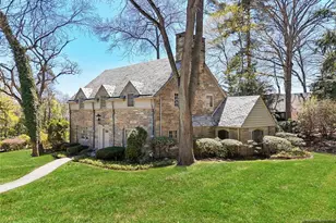 218 Madison Pl, Ridgewood, NJ 07450 - Photo 1