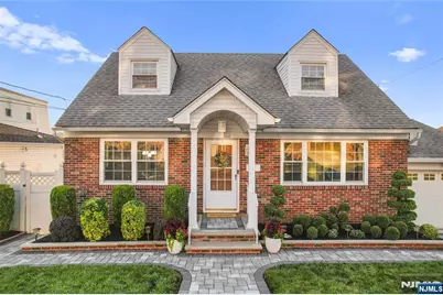 117 Park Place, Kearny, NJ 07032 - Photo 1