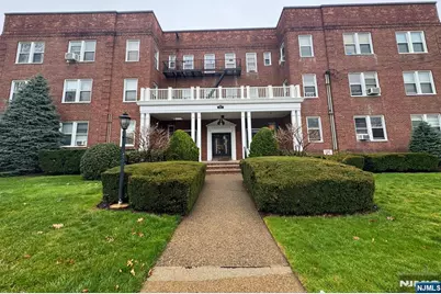 985 Teaneck 3G #3G, Teaneck Township, NJ 07666 - Photo 1