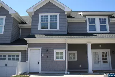 201-205 Franklin Avenue 205F #205F, Midland Park, NJ 07432 - Photo 1