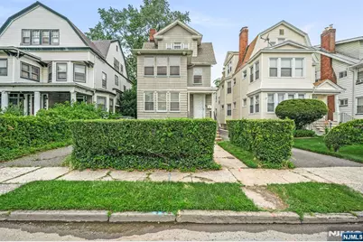 281 S Burnett Street, East Orange, NJ 07018 - Photo 1