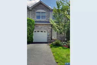 17 Springhill Drive, Parsippany, NJ 07950 - Photo 1