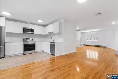 500 Catherine Street 3 #3, Fort Lee, NJ 07024 - Photo 1