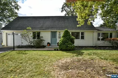 36 Lockwood Drive, Waldwick, NJ 07463 - Photo 1