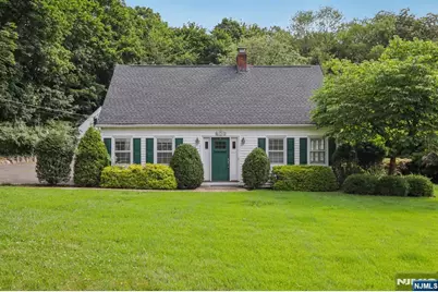 777 Aspen Way, Franklin Lakes, NJ 07417 - Photo 1